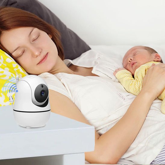 Moniteur vidéo bébé affichant une image claire en vision nocturne HD, garantissant une surveillance continue même dans l'obscurité totale.