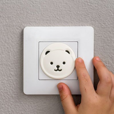 Cache prise ourson™ décoratif et sécurisé pour bébé